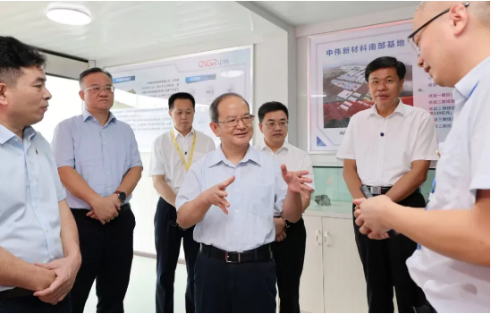 大力发展 大有作为丨广西壮族自治区党委书记鹿心社调研PT电子游戏南部产业基地
